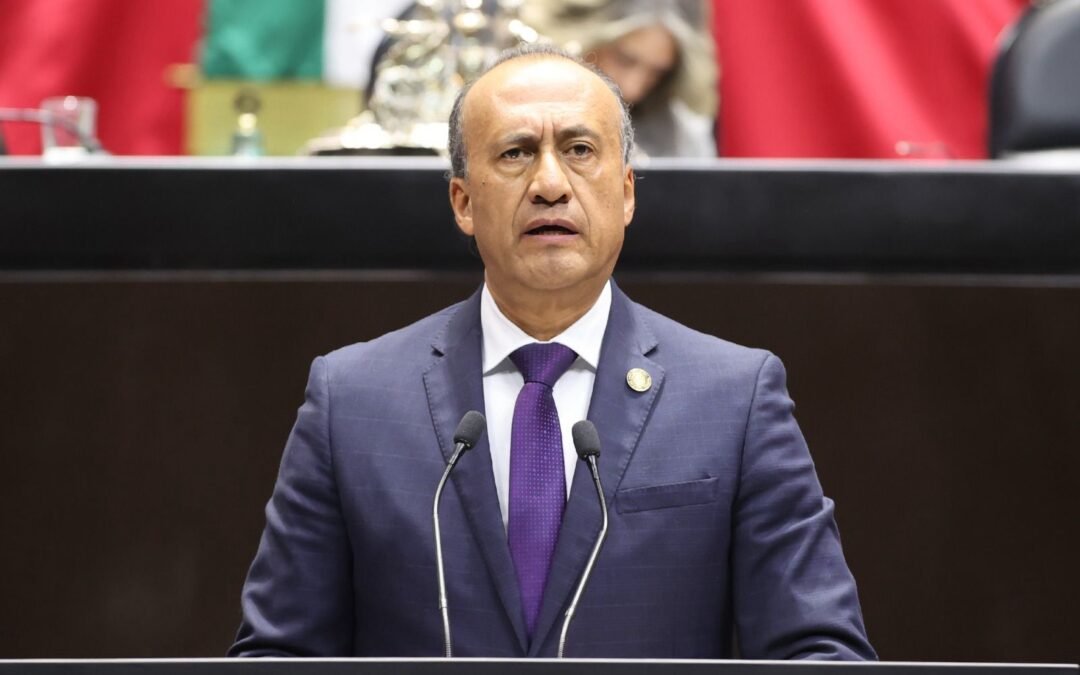 Proponen en C. de Diputados moderar el uso de dispositivos  móviles en escuelas.