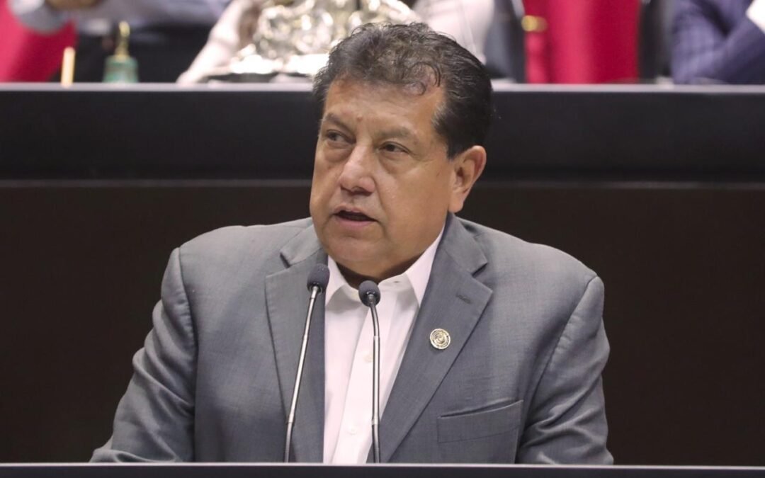 Prohibir la circulación de motocicletas en autopistas, proponen en C. de Diputados.