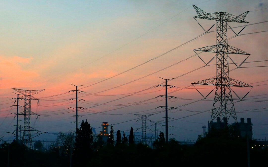Expertos dicen que México abre oportunidad energética, pero redes y gas limitan inversión