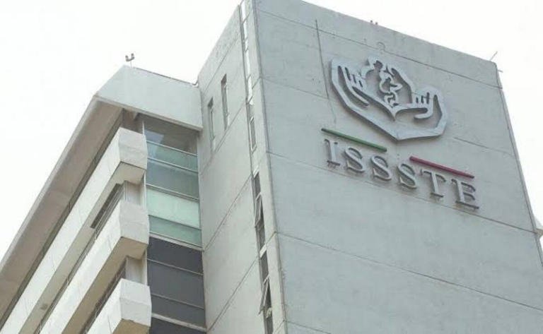 Anticorrupción sanciona a servidora del ISSSTE por 10 años