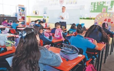 Comités en defensa de la Nueva Escuela Mexicana exigen reestructuración en la SEP