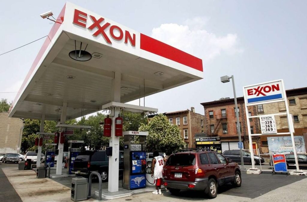 ExxonMobil está en negociaciones para extraer petróleo de Venezuela