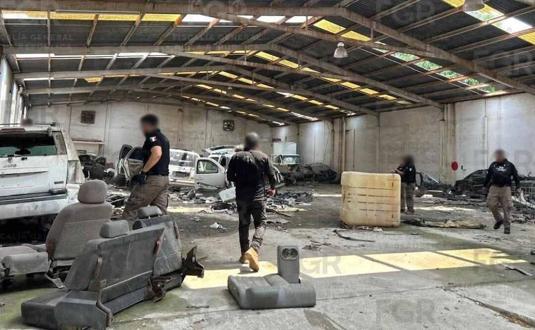 FGR catea bodega en Reynosa, Tamaulipas; asegura 15 vehículos blindados y cartuchos activos
