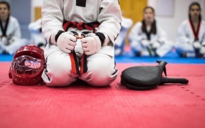 Carlos Mariscal conquista 2 oros en Nacional de Taekwondo