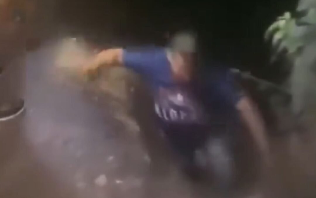 Camión con peregrinos cae a barranco en Hidalgo; reportan dos muertos