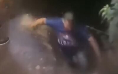 Camión con peregrinos cae a barranco en Hidalgo; reportan dos muertos