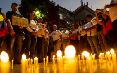 Venezolanos responden al llamado de Machado y exigen la liberación de los presos políticos