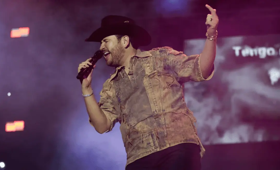 Edén Muñoz pospone concierto en Los Mochis tras incendio fatal