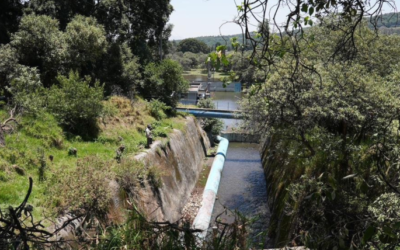 Fuga en acueducto de Xochimilco provoca baja presión de agua