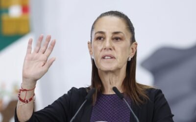 Confirma Sheinbaum que Rubén Rocha permanece en Sinaloa tras acusación de EUA