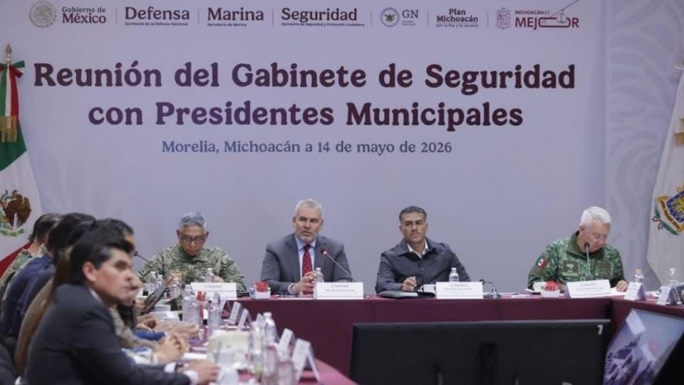 Harfuch realiza reunión “relámpago” con secretarios de Marina y Defensa federales en Michoacán