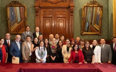 Sheinbaum se reúne con gobernadores de Morena