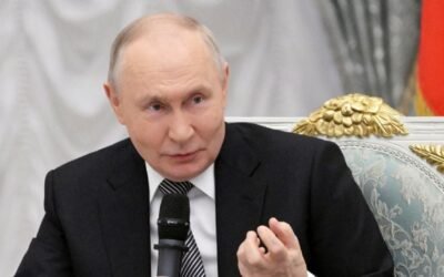 Putin promulga ley que permite desplegar militares en otros países para proteger a rusos