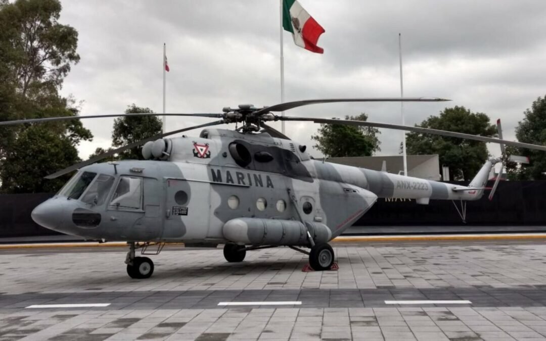 Helicóptero de la Marina realiza aterrizaje de emergencia en Mazatlán, Sinaloa