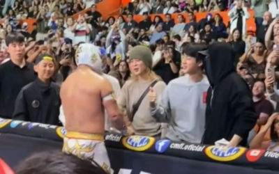Integrantes de BTS acuden a la lucha libre en México