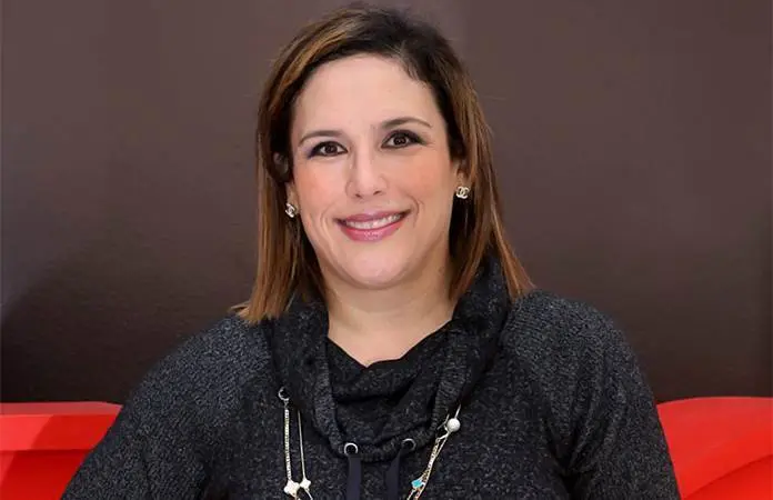 Así es la relación entre Angélica Vale y sus medios hermanos