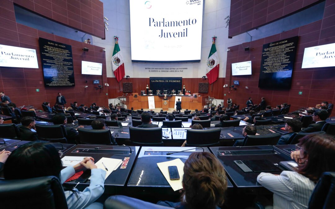 Inauguran el Parlamento Juvenil “Voces del Futuro MX”