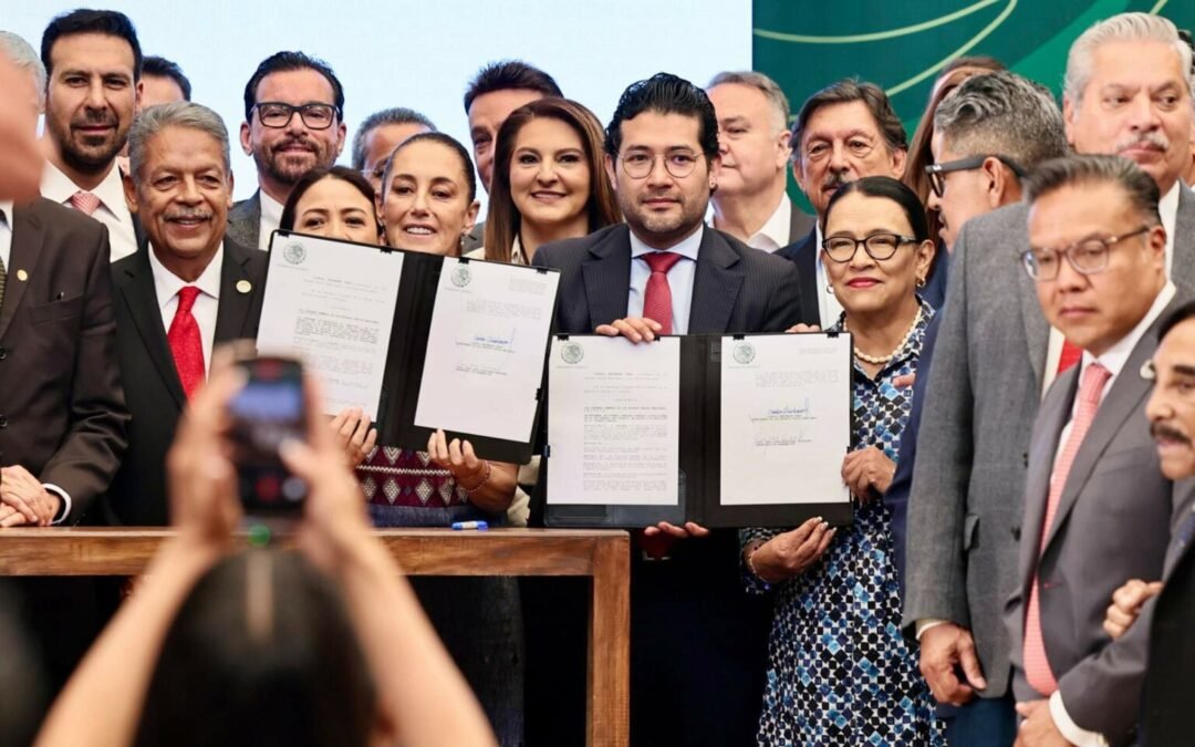 Sheinbaum firma acuerdo para jornada laboral de 40 horas