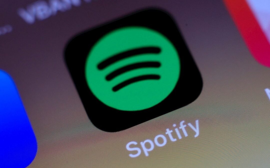 Artistas mexicanos alcanzan cifras récord en Spotify: generan más de 8 mil mdp en regalías