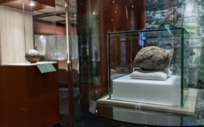 Exhiben en Teotihuacan pelota de hule de más de 3,600 años de antiguedad
