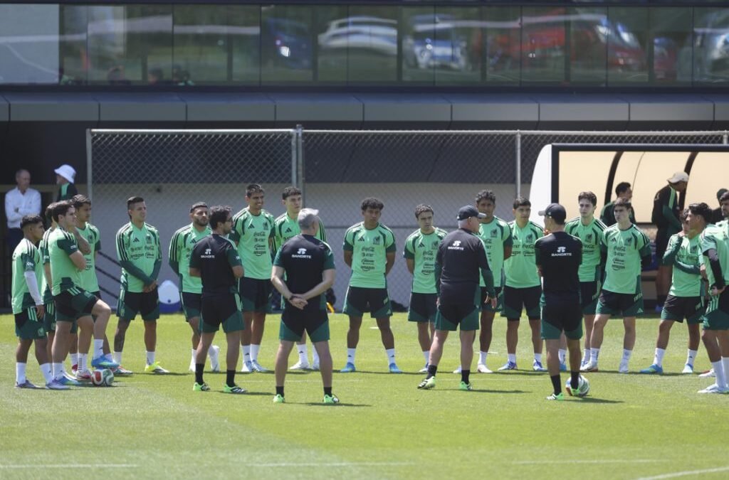 Retoma México entrenamientos con plantel definido para el Mundial