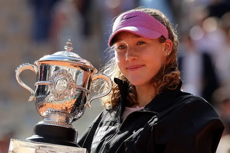 A sus 19 años, Mirra Andreeva se corona campeona de Roland Garros
