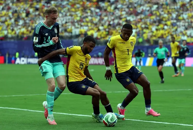 Ecuador hace la épica, vence a Alemania y avanza a la siguiente fase