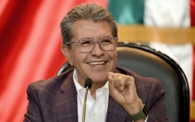 Insta el Dip. Monreal a participantes en el Parlamento Juvenil a aplicar lo aprendido para convertirse en líderes políticos.