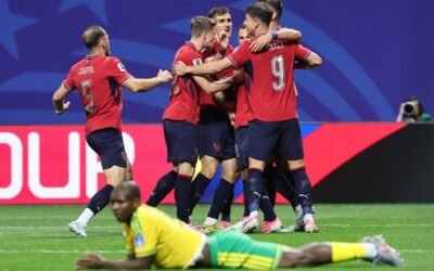 República Checa y Sudáfrica empatan y complican sus aspiraciones en el Mundial