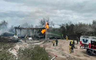 Desalojan a 2 mil personas en Puebla por explosión de 4 autotanques