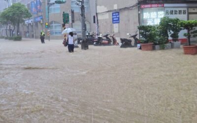 Lluvias torrenciales del tifón “Mekkhala” paralizan el sur de Taiwán