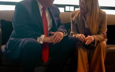 Acusa Meloni a Trump de “inventarse” que le rogó una foto