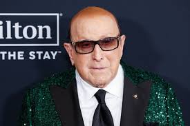 Fallece Clive Davis: El adiós al legendario «hombre de los oídos de oro» que transformó la música
