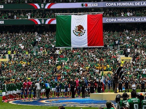 Las Fuerzas Armadas Mexicanas mostraron al mundo su renovación, cercanía con la gente y amor a la Patria en la inauguración del Mundial de Futbol 2026. 
