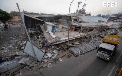 Reclaman maquinaria para recuperar cadáveres en zona afectada por terremotos en Venezuela