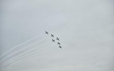 Asombroso espectáculo de la Escuadrilla Militar Acrobática “Águilas Aztecas” en Puerto Vallarta.