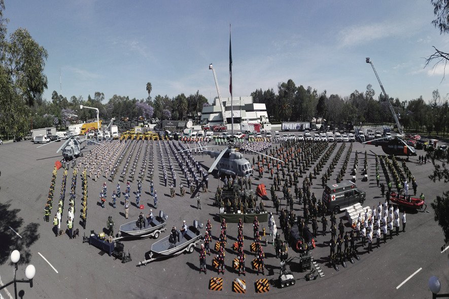 En alerta 33,500 militares con el Plan DN-III- E para auxiliar a damnificados en esta temporada de huracanes que ya empezó.  