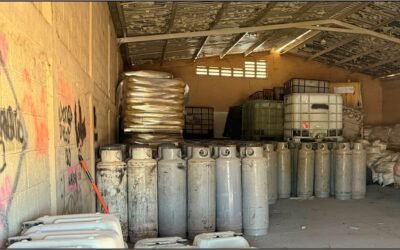 ¡Golpazo al Narco!…pierden $9 mil millones al asegurar 24,400 litros de Metanfetamina Líquida en Los Mochis, Sin. 