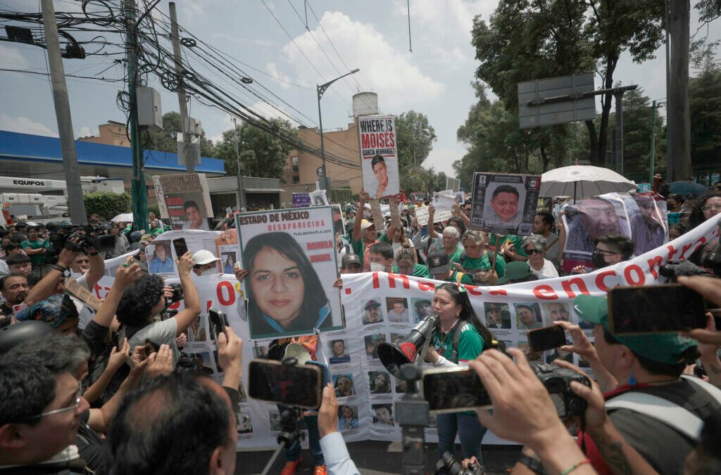“México, campeón en desapariciones”: colectivos de búsqueda irrumpen en el Mundial