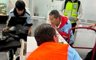Denuncia Casadey desalojo ilegal y robo tras reacomodo de taxis en el AICM