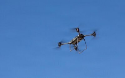 Ataque con drones en Sinaloa: Lanzan explosivos contra policías estatales y militares en Escuinapa