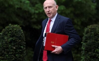 Dimite ministro de Defensa británico tras desacuerdos de financiamiento con Starmer