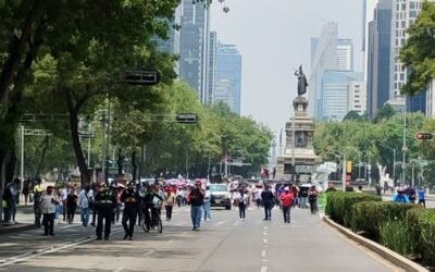 CNTE en la CDMX: maestros bloquean Avenida Universidad y marchan sobre Paseo de la Reforma