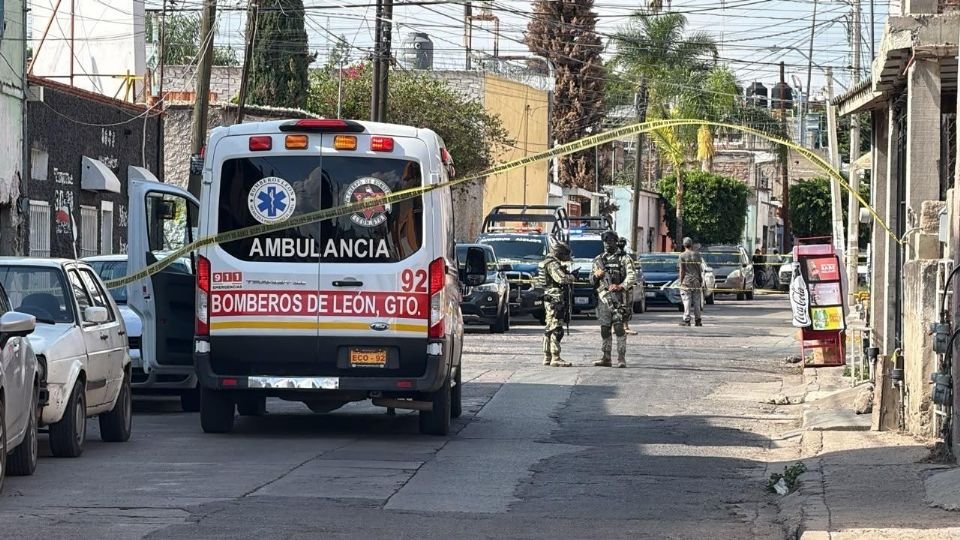 Matan a dos personas dentro de un bar en León