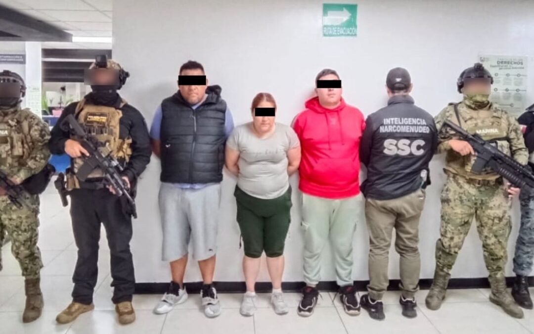 Detienen en Iztapalapa a tres miembros de Los Tanzanios