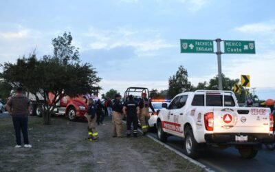 Robo de tractocamión en Tizayuca desata persecución, provoca choque y deja dos detenidos