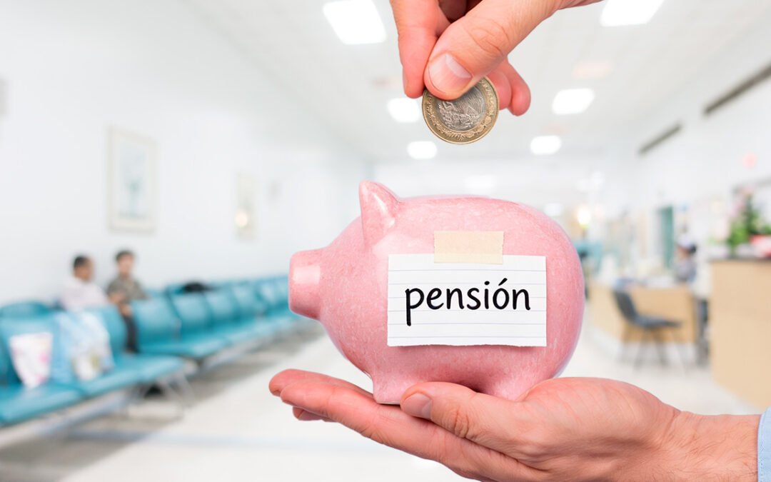 Gobierno destina 26 veces más gasto al pago de pensiones que en salud pública