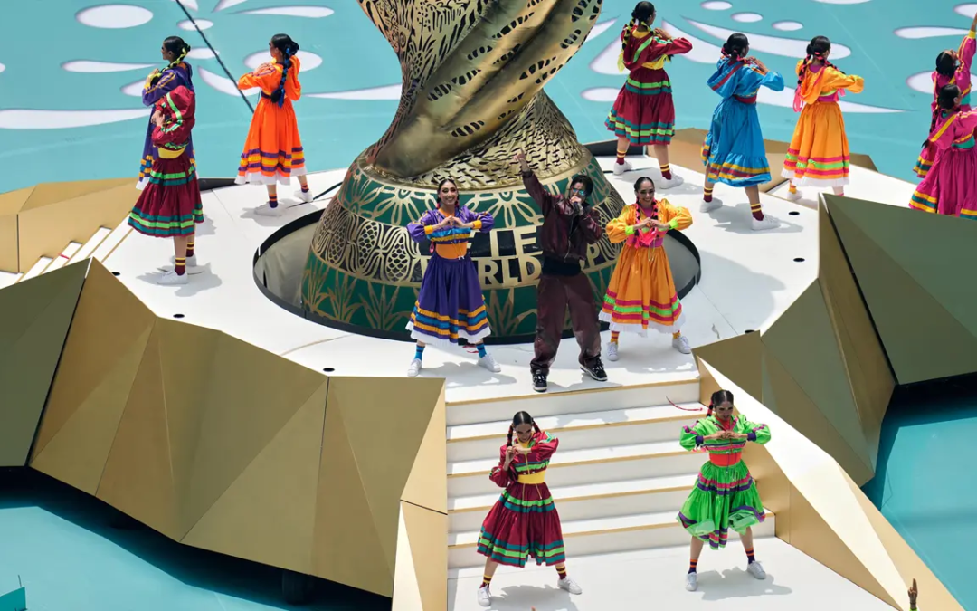 Celebran Shakira, Maná y Los Ángeles Azules la cultura mexicana