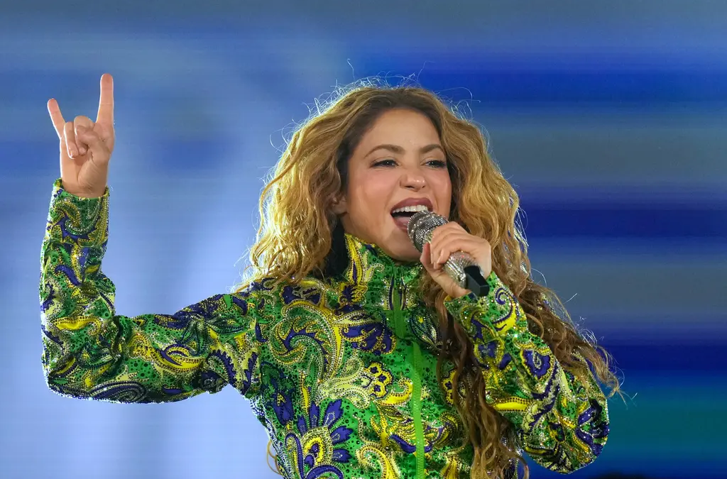 Pide Shakira paz y unión en inauguración del Mundial 2026