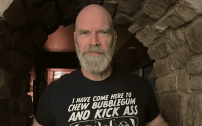 Revela Tyler Mane diagnóstico de cáncer de mama masculino